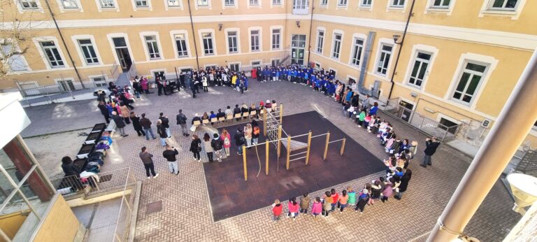 Presentazione offerta formativa scuola primaria Battisti e Casati